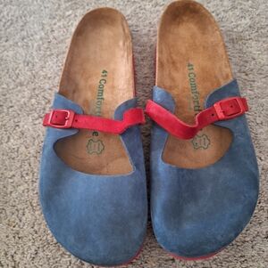 Comfortfuße Blue and Red Slip-On Sandals